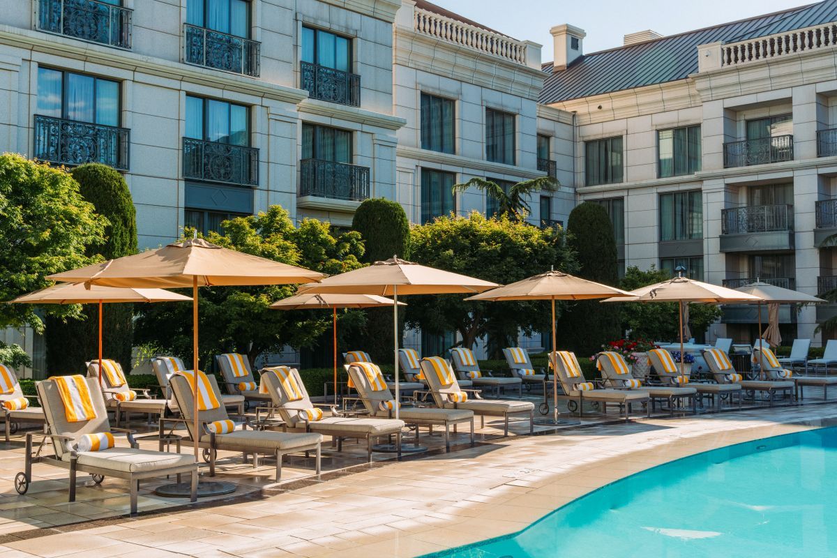 Outdoor pool loungers